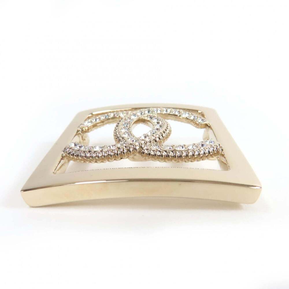 CHANEL Gold Logo Brooch - Picture 4 of 8